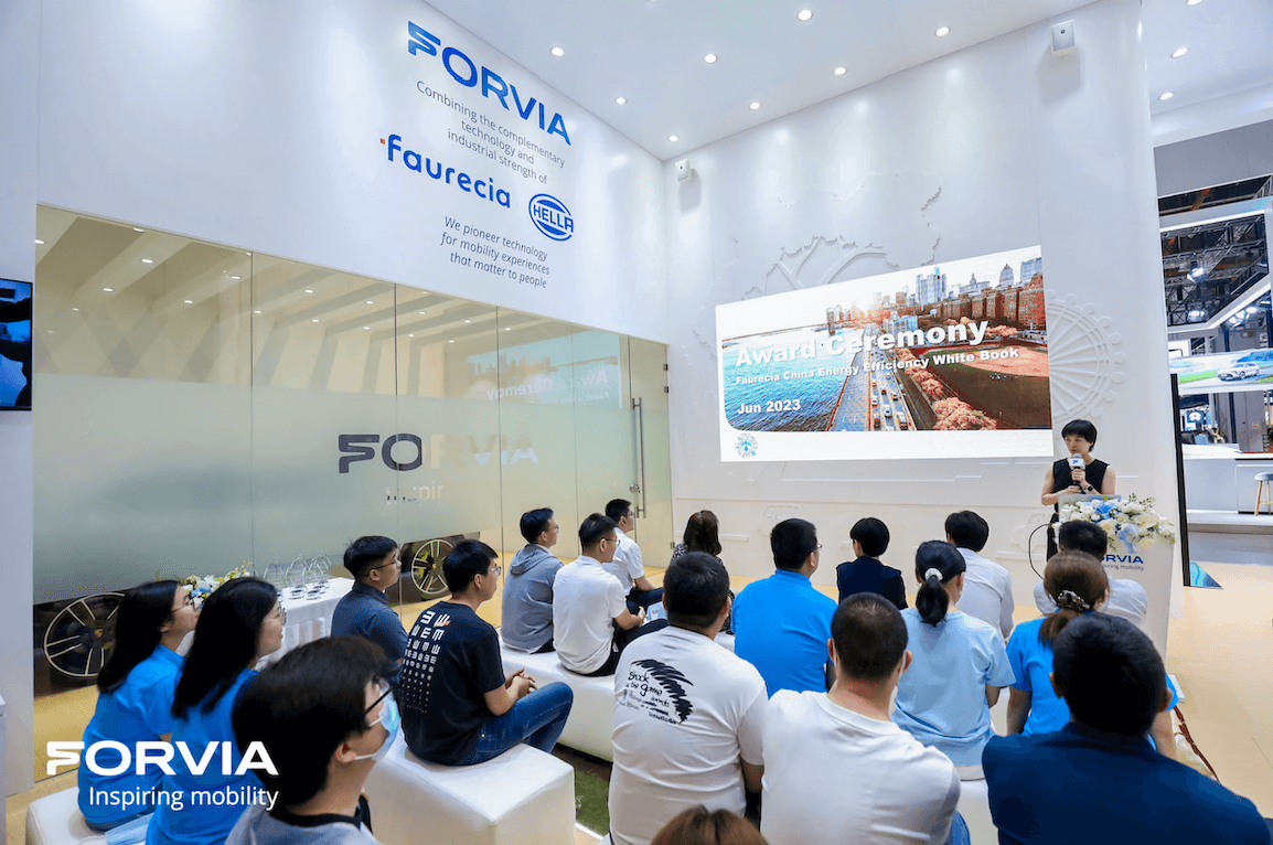 碳寻未来,同愿共行 FORVIA佛瑞亚集团亮相首届上海国际低碳智慧出行展览会